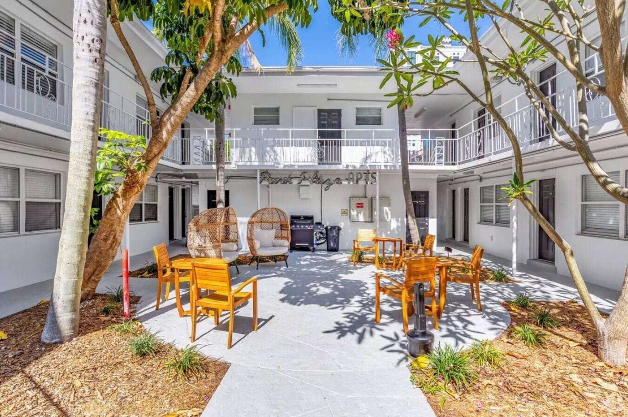 Elegant Studio Apartment In Downtown St Pete - Great Community Events! St. Petersburg Exterior photo